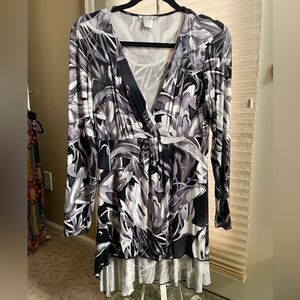Alberto Makali Black and Gray Floral Tunic